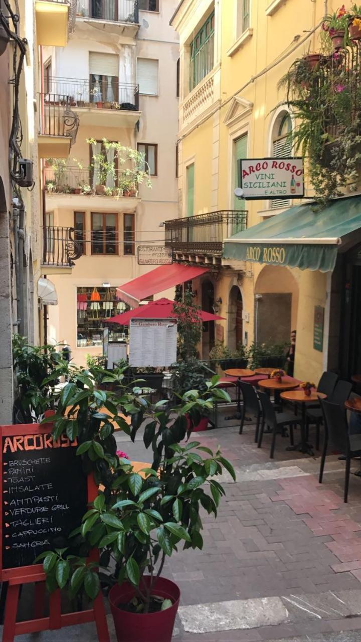 Casa Naumachie Relax In A Safe And Wonderful Place Ταορμίνα Εξωτερικό φωτογραφία